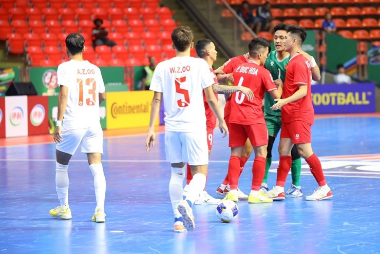 Niềm vui của các cầu thủ ĐT futsal Việt Nam