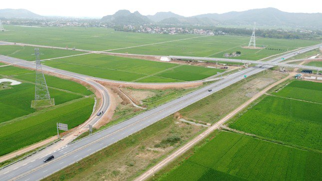 Hai nút giao trên cao tốc Mai Sơn - quốc lộ 45 hoạt động từ 19/4 - 1