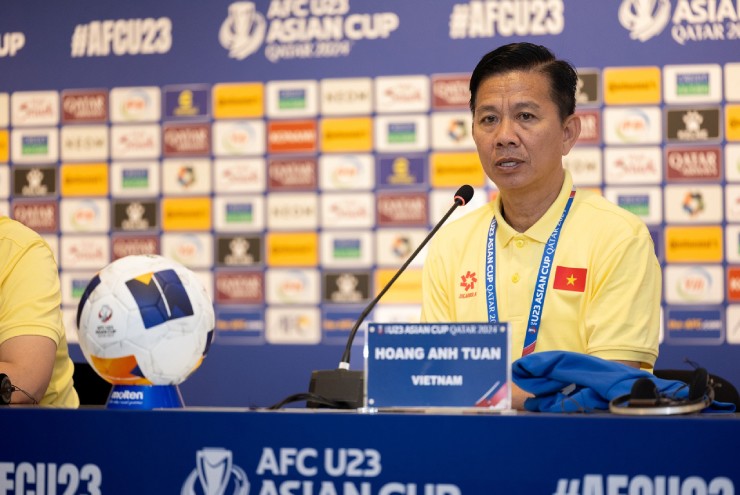 Họp báo U23 Việt Nam - U23 Kuwait: HLV Hoàng Anh Tuấn lý giải thẻ đỏ của Ngọc Thắng - 1