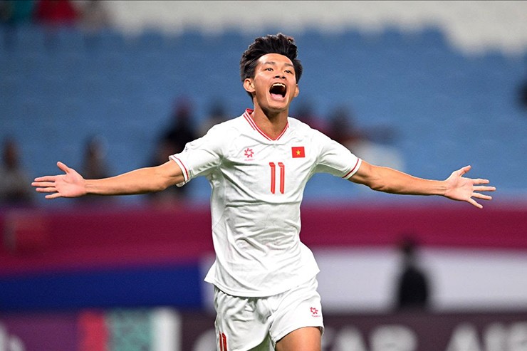 Bùi Vĩ Hào toả sáng giúp U23 Việt Nam đánh bại U23 Kuwait.