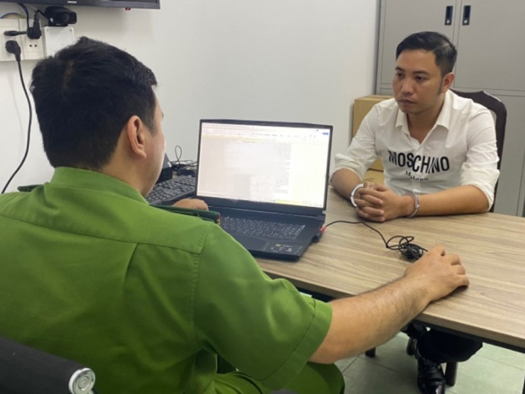 Đối tượng&nbsp;Lê Đức Kông tại cơ quan điều tra.