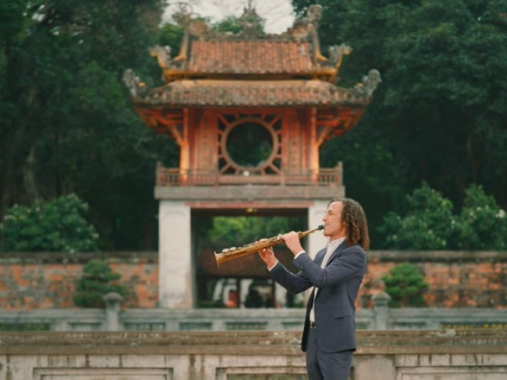 Kenny G quảng bá du lịch Việt Nam trong MV Going Home