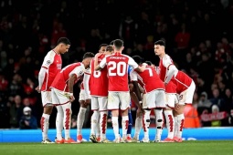 Bóng đá - Arsenal đối mặt mùa giải trắng tay, ám ảnh vì &quot;tháng 4 thảm họa&quot;