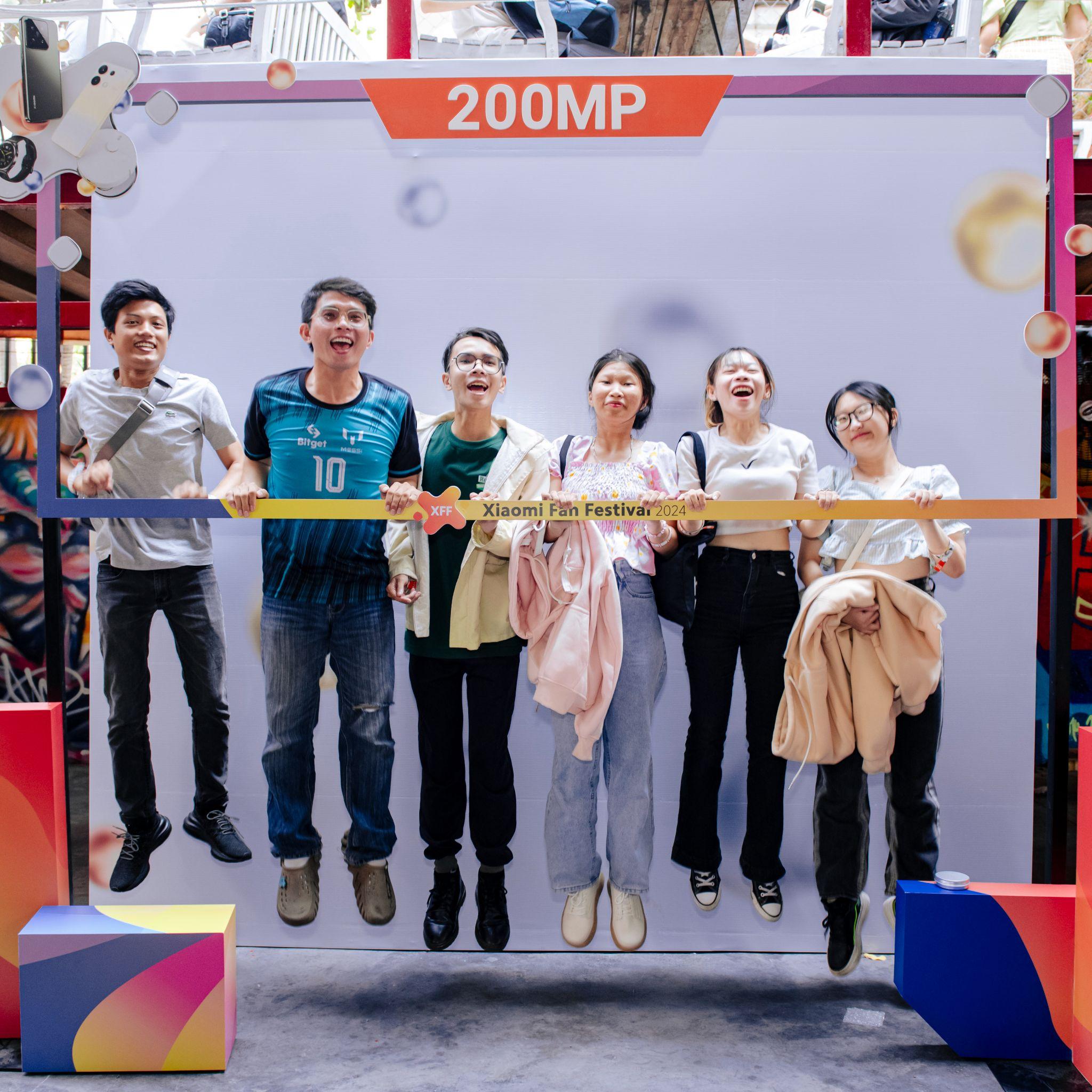 Mi Fans “làm nóng người” tại thử thách “Nét ảnh căng đét” Ảnh: Xiaomi.