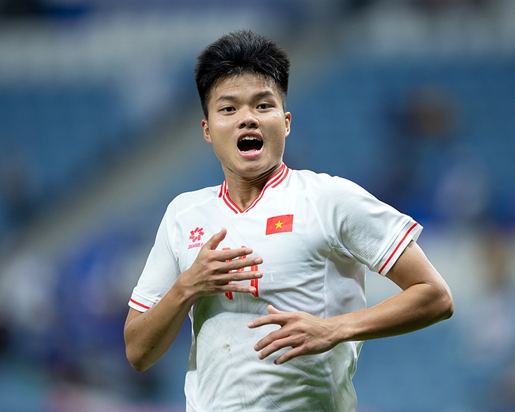 Văn Tùng dính chấn thương và để ngỏ khả năng ra sân đấu U23 Malaysia ngày 20/4.