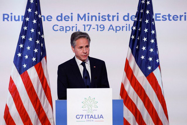 Ngoại trưởng Mỹ Antony Blinken họp báo sau cuộc họp cấp bộ trưởng ngoại giao G7 trên đảo Capri - Ý vào ngày 19-4. Ảnh: Reuters