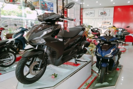 Giá Honda Air Blade 160 cuối tháng 4/2024, chênh 2 triệu đồng