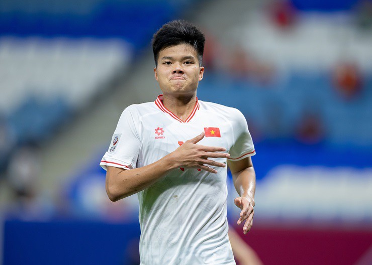 Văn Tùng kịp trở lại đấu U23 Malaysia