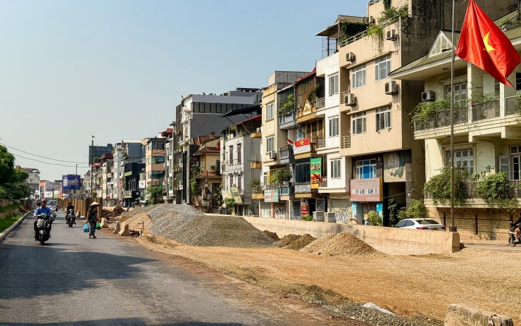 VIDEO: Toàn cảnh tuyến đường kết nối quận Ba Đình với sân bay Nội Bài trước ngày về đích - 8