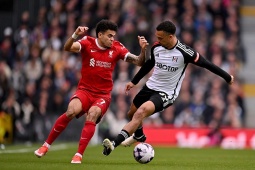 Video bóng đá Fulham - Liverpool: Siêu phẩm mở điểm, áp lực cho Man City (Ngoại hạng Anh)