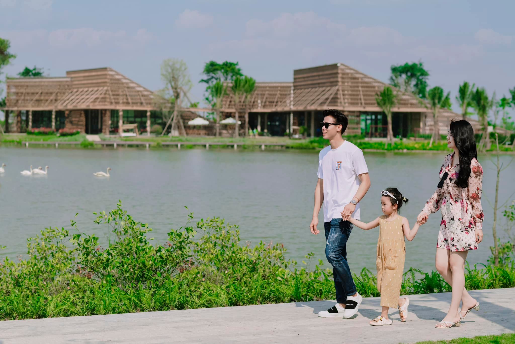 Đại công viên xanh Eco Central Park liên tục hoàn thiện, khai trương nhiều tiện ích - 9