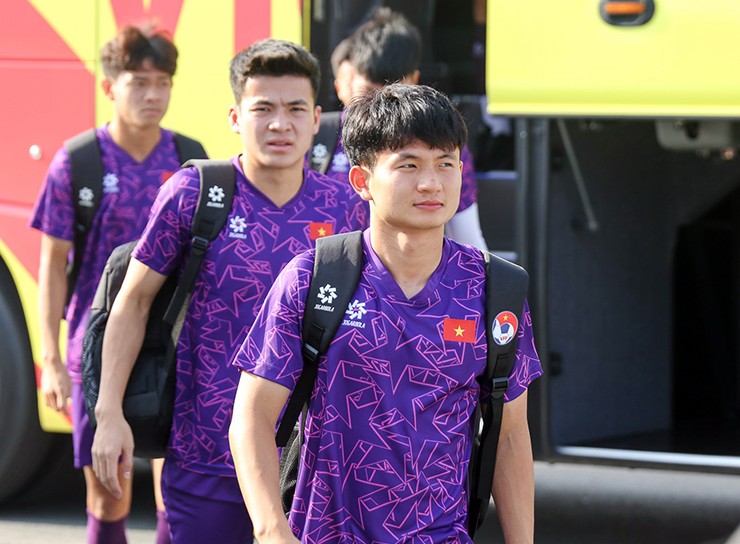 Chiều ngày 21/4 theo giờ Qatar, đội tuyển U23 Việt Nam đã trở lại sân tập luyện sau khi chính thức giành vé vào tứ kết của vòng chung kết U23 châu Á 2024.