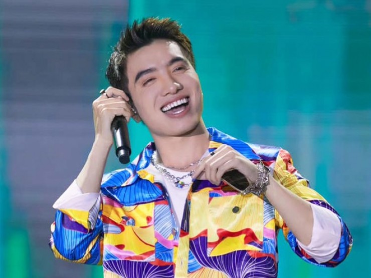 Xuân Định “Vietnam Idol“: Tôi từng bị lừa hết tiền vì muốn nổi tiếng