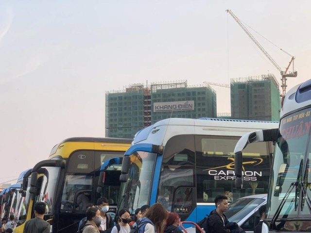 Lễ 30-4: Hàng loạt nhà xe tăng giá vé