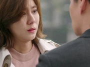Bạn trẻ - Cuộc sống - Lái ô tô thấy chồng cũ khắc khổ đi xe máy, nhìn anh ta làm một việc tôi bật khóc muốn quay lại