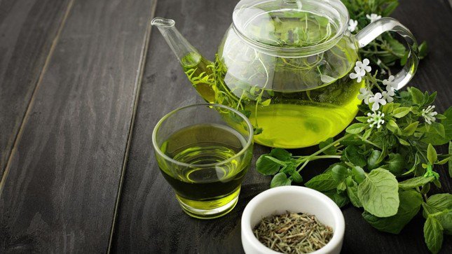 Uống trà xanh mỗi ngày mang lại lợi ích sức khỏe tuyệt vời, nhưng những người này nên tránh xa - 1