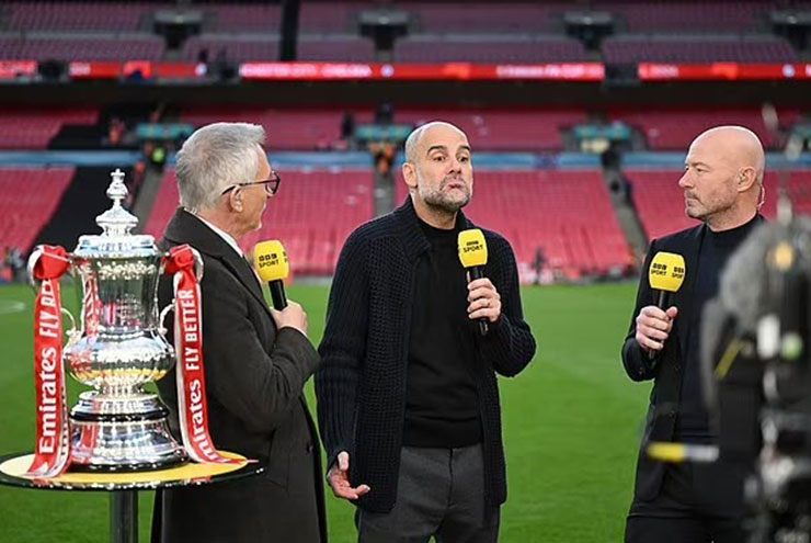 Pep Guardiola không hài lòng về cách xếp lịch của bóng đá Anh