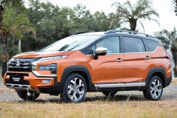 Giá xe Mitsubishi Xpander Cross tháng 4/2024, quà tặng tới 50 triệu đồng