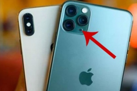 Vì sao có lỗ tròn màu đen cạnh camera iPhone, nhiều người không biết nó có tác dụng gì?