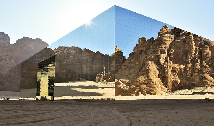 Maraya là tòa nhà được bao phủ bằng gương lớn nhất thế giới, nằm trên sa mạc của thành phố ốc đảo cổ đại AlUla, Ả Rập Saudi.
