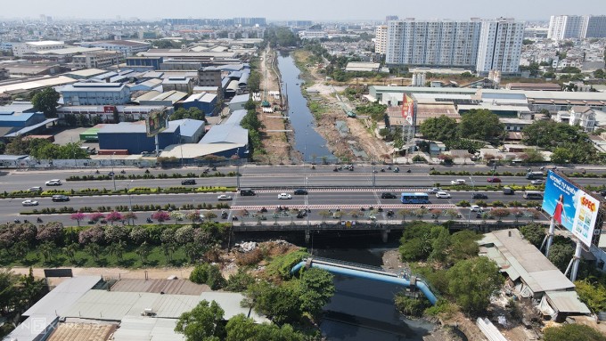 Gói thầu số 6 đoạn qua cầu Tham Lương, do Công ty Thuận An đảm nhận một phần việc, tháng 2/2024. Ảnh: Hạ Giang