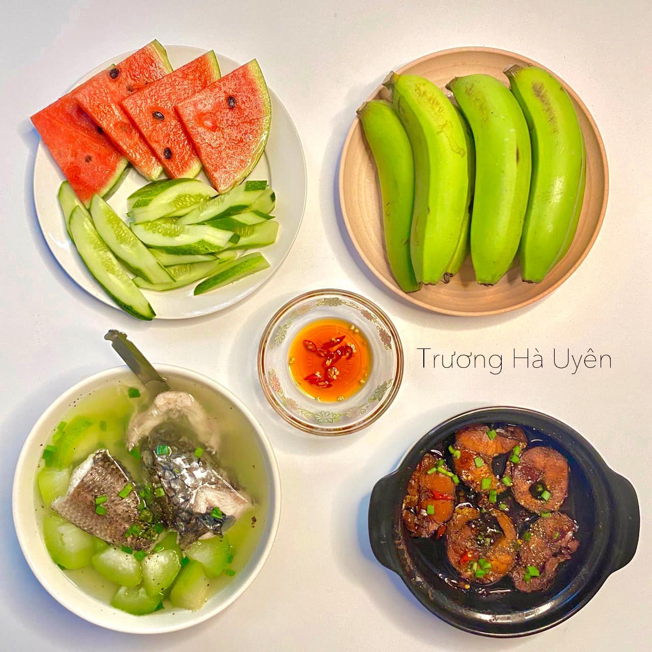 Canh cá lóc bí đao + Cá lóc kho tiêu + Hoa quả tráng miệng