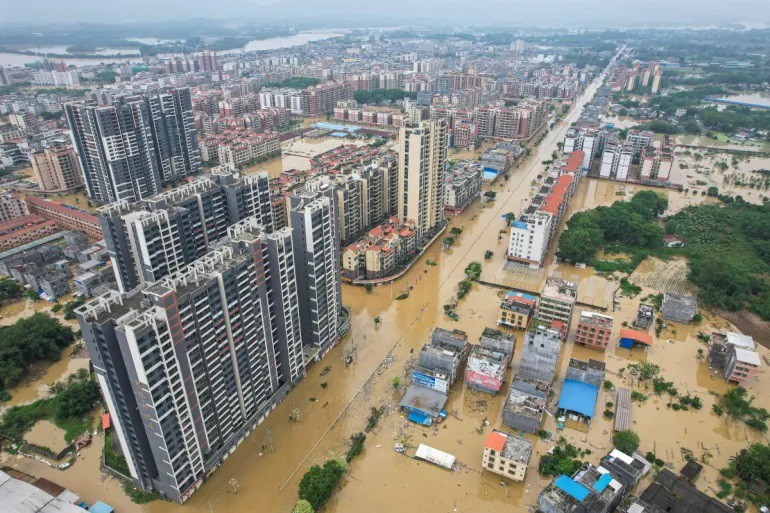 Nhiều khu vực ở tỉnh Quảng Đông bị ngập nặng (ảnh: SCMP)