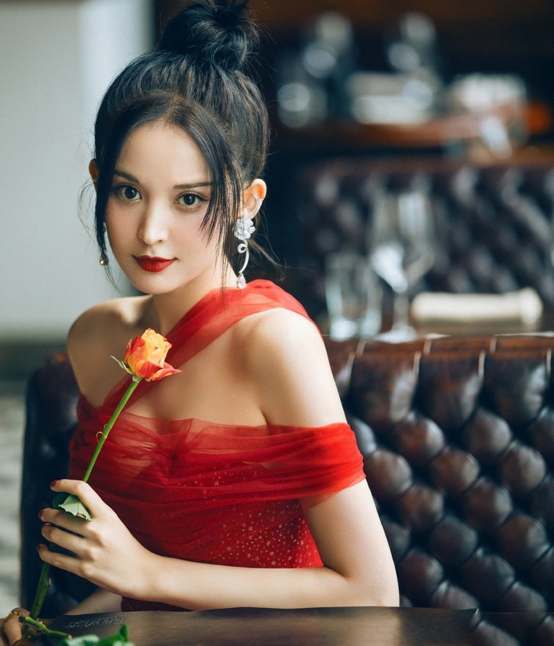 "Tiên nữ tộc người đẹp nhất Trung Quốc" mặc monokini, hiếm hoi khoe hình thể nuột nà - 5
