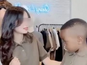 Đời sống Showbiz - Lôi con về Việt Nam lên top trending, livestream "chốt đơn" gây tranh cãi