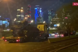 Thế giới - Video: Loạt vũ khí Nga tịch thu của phương Tây xuất hiện ở Moscow