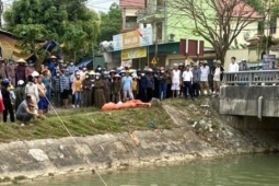 Trêu đùa để lại dép và giấy xin lỗi bố mẹ bên bờ kênh, 3 học sinh làm cả xã tá hỏa đi tìm