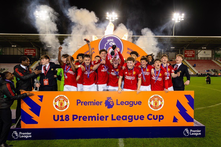 U18 MU vô địch&nbsp;Premier League Cup sau chiến thắng 2-1 trước U18 Man City&nbsp;trong trận chung kết