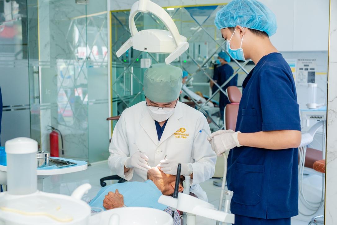 Điều trị trực tiếp bệnh nhân mất răng tại Good Dental