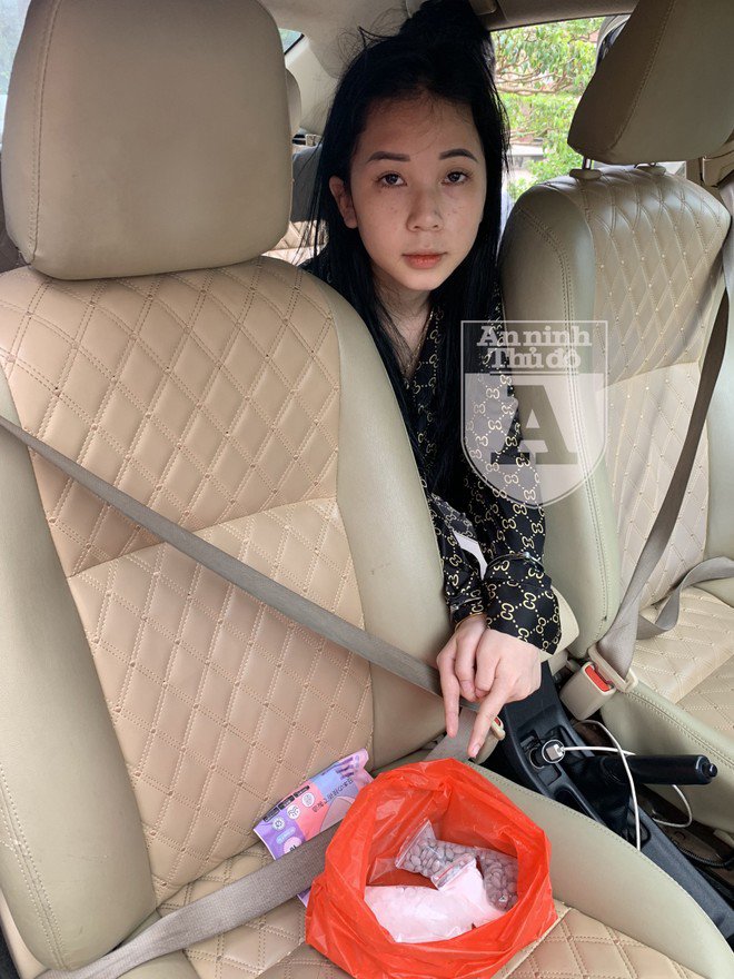 Dù mới chỉ 19 tuổi nhưng Hồ Thị Thùy Trang đã cầm đầu đường dây mua bán trái phép ma túy