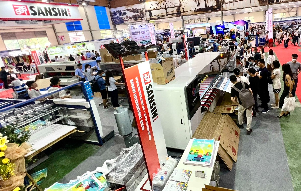 Đa dạng máy móc, thiết bị, công nghệ được trưng bày tại triển lãm.