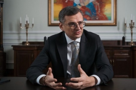 Ngoại trưởng Ukraine nhận định giống Điện Kremlin về gói viện trợ mới của Mỹ