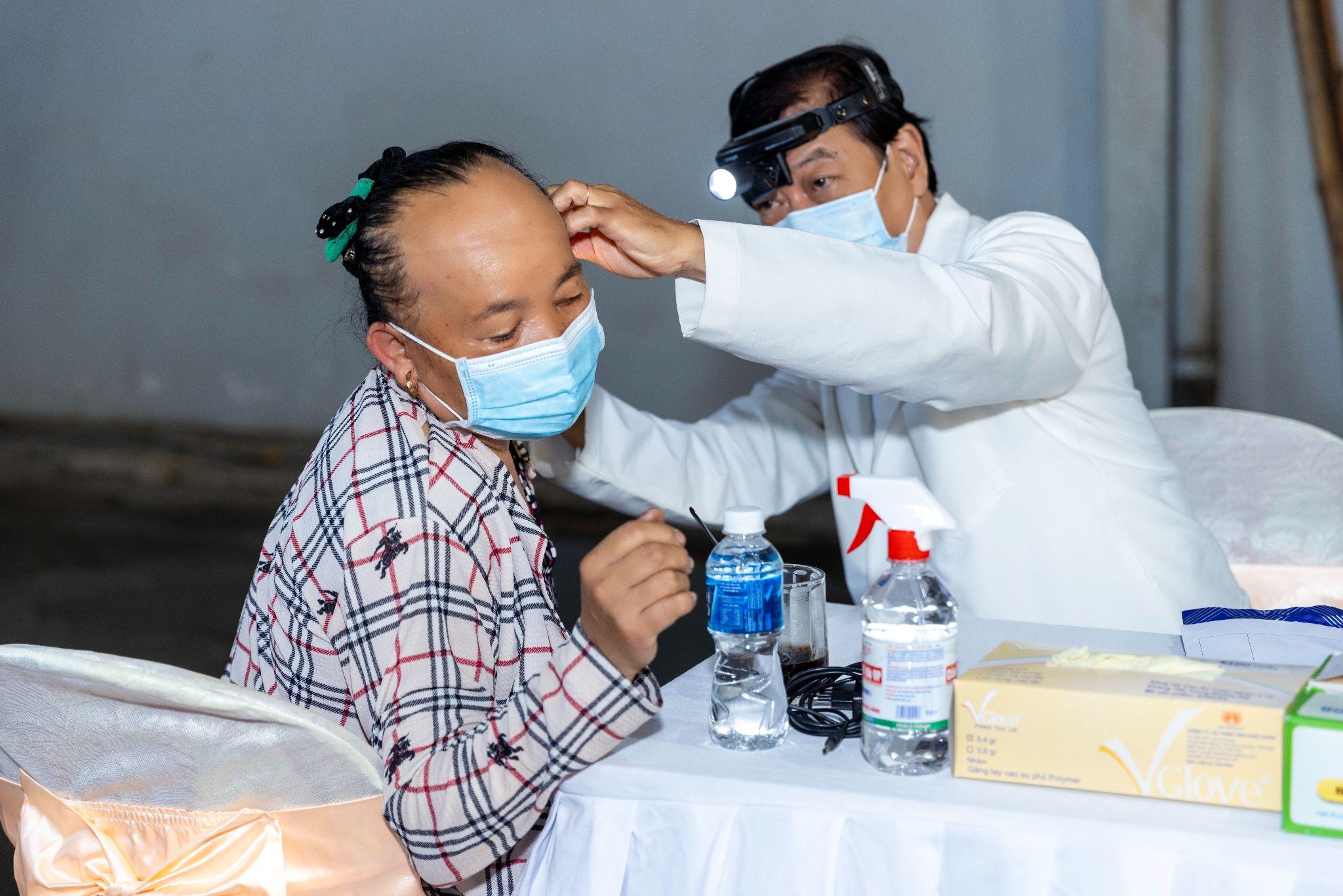 Phòng khám SIHG tổ chức khám bệnh, phát thuốc miễn phí cho 500 hoàn cảnh khó khăn - 4