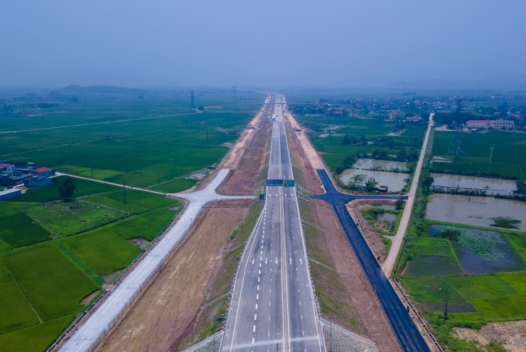 Diện mạo tuyến cao tốc mới rút ngắn thời gian đi từ Hà Nội - Vinh