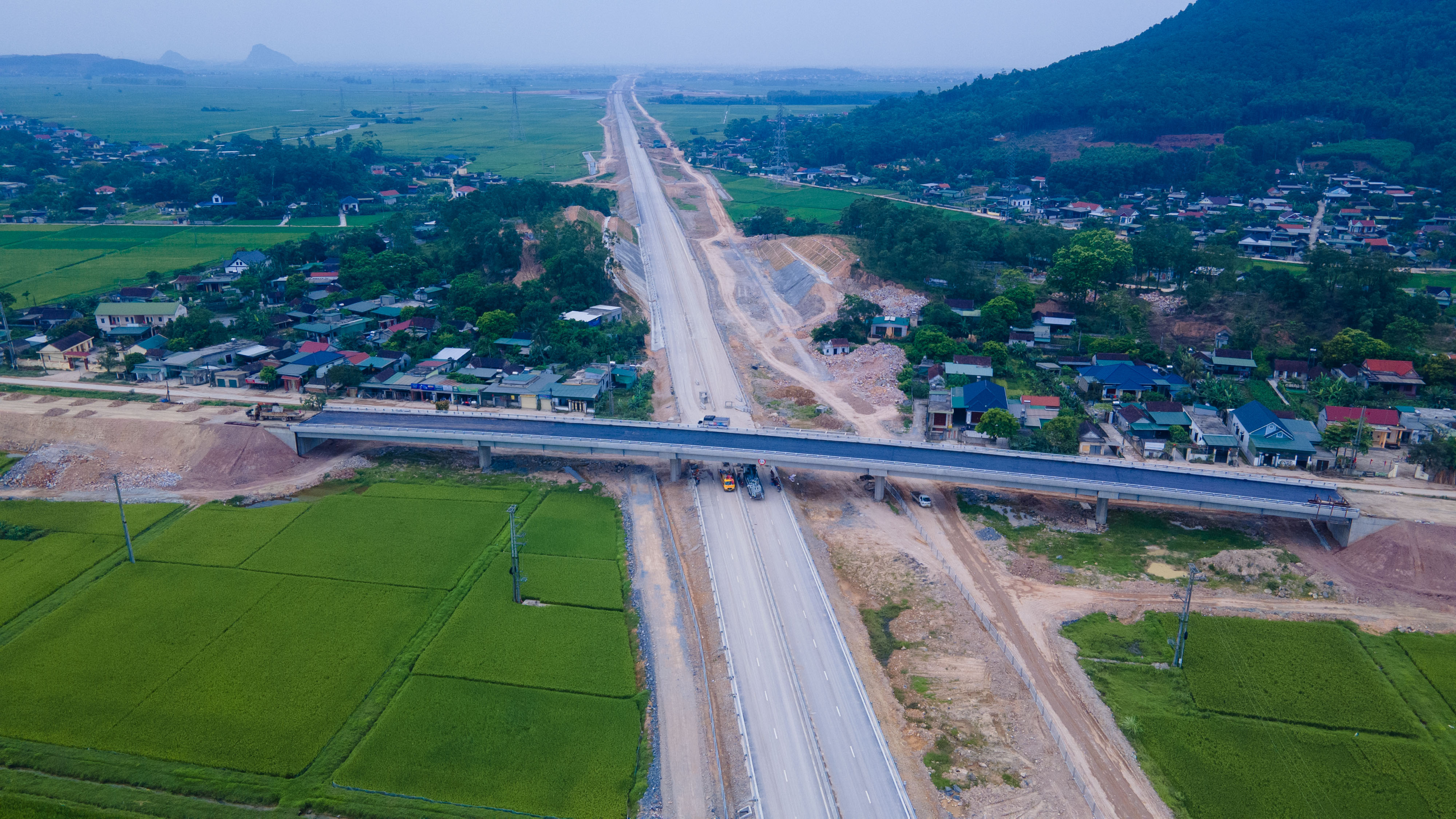 Cao tốc Diễn Châu - Bãi Vọt: Rút ngắn thời gian di chuyển từ Hà Nội đến Vinh