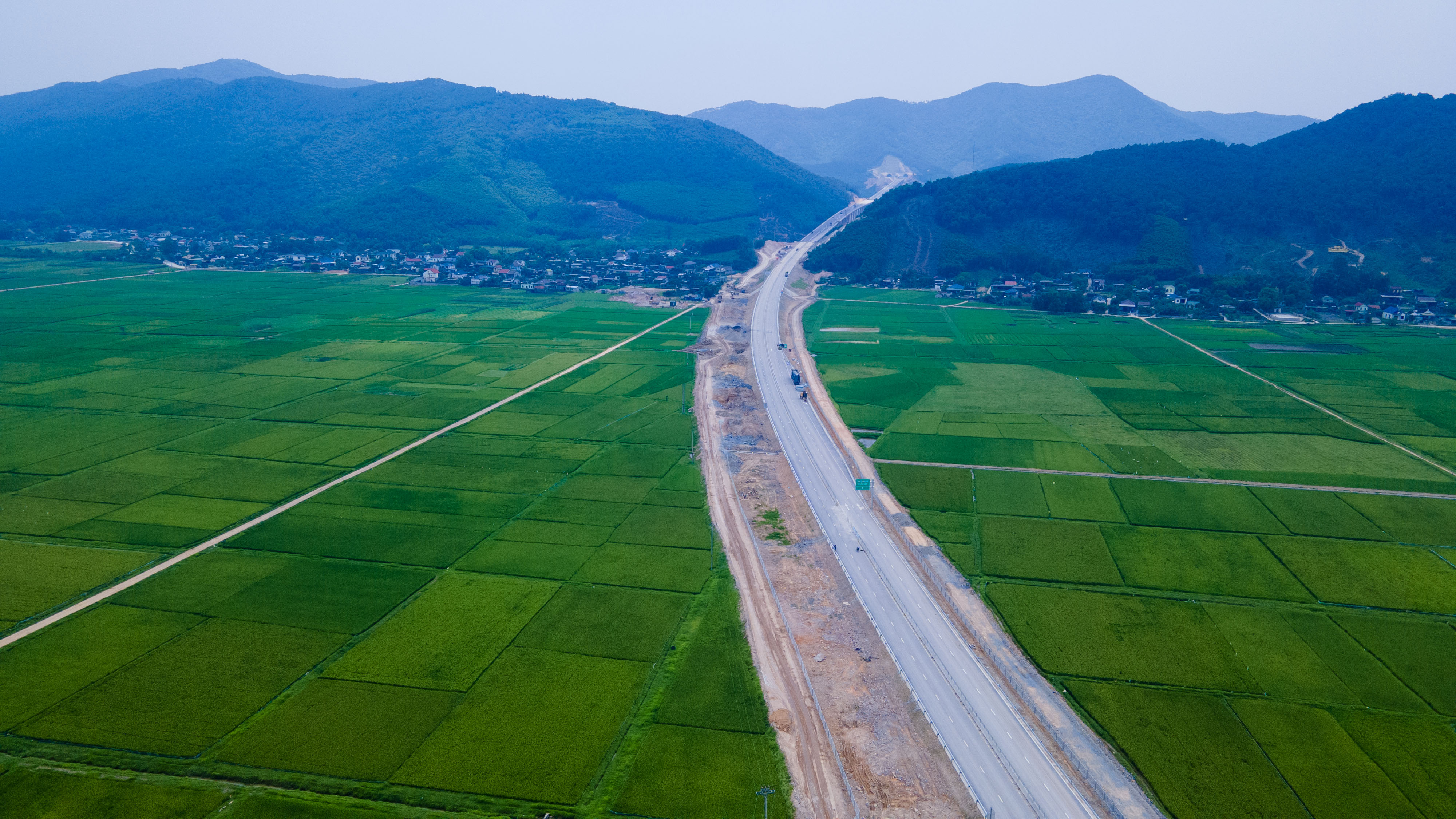 Cao tốc Diễn Châu - Bãi Vọt: Rút ngắn thời gian di chuyển từ Hà Nội đến Vinh