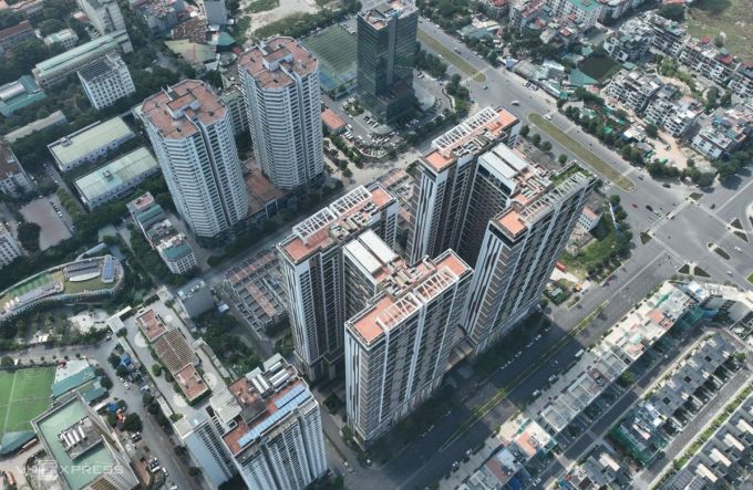 Các dự án chung cư ở khu vực Tây Hồ Tây. Ảnh: Ngọc Thành