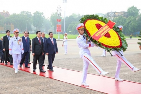 Lãnh đạo Đảng, Nhà nước vào Lăng viếng Chủ tịch Hồ Chí Minh