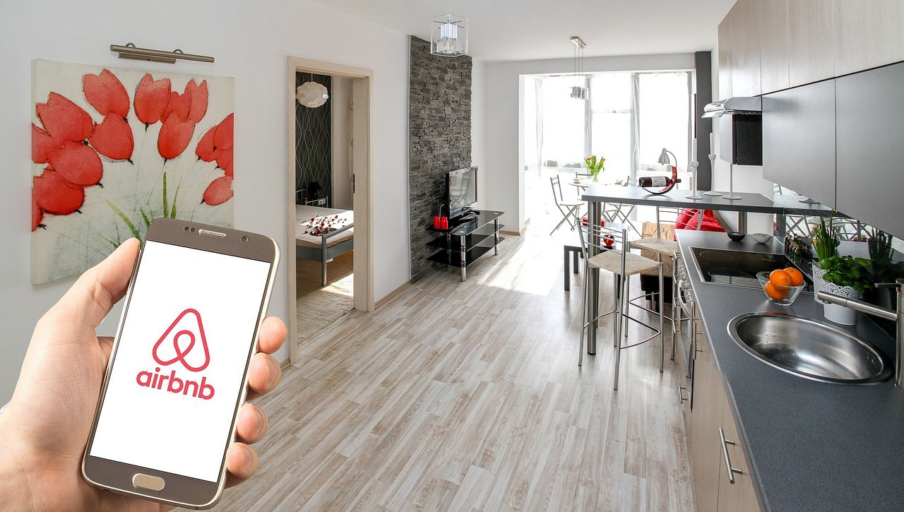 Chính sách hủy của ứng dụng thuê phòng Airbnb sẽ thay đổi vào mùa hè - 1