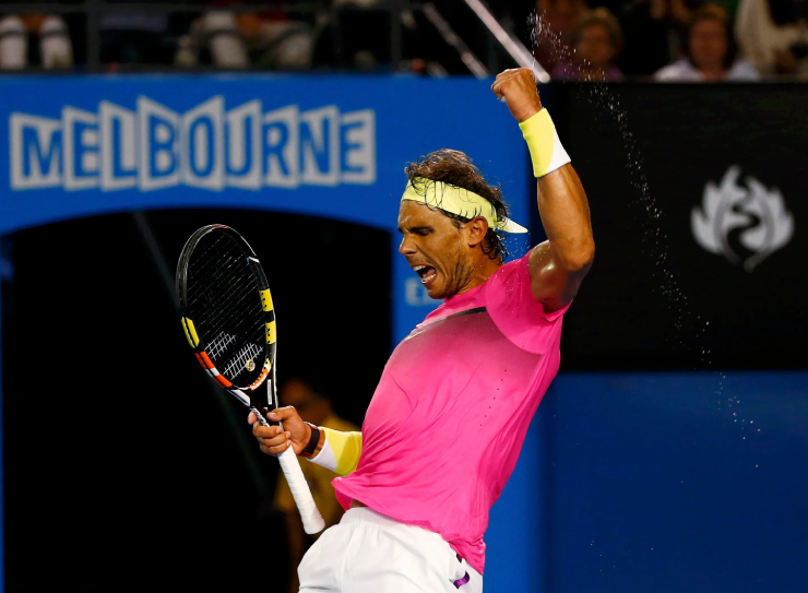 1. Thống trị Grand Slam: Nadal đã khẳng định vị thế của mình trong làng quần vợt bằng cách thống trị Grand Slam từ năm 2005 đến 2014. Với tổng cộng 14 danh hiệu Grand Slam trong giai đoạn này, anh đã vượt qua mọi giới hạn, đặc biệt ở thời điểm này "Vua bò tót" 9 lần vô địch Roland Garros.