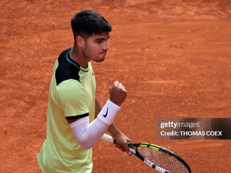 Video tennis Alcaraz - Shevchenko: 2 set quá chóng vánh (Madrid Open)