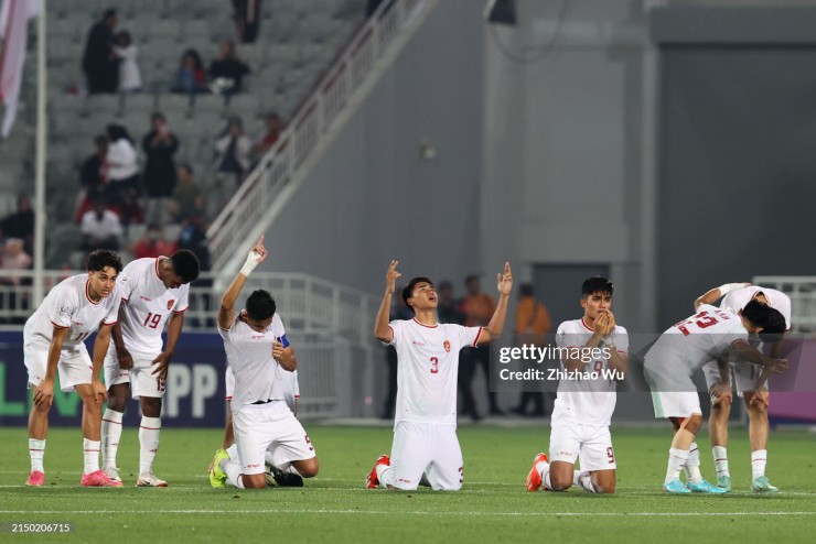 U23 Indonesia đã chiến đấu quả cảm trước U23 Hàn Quốc ở bán kết giải U23 châu Á, thậm chí&nbsp;buộc&nbsp;đối thủ phân định thắng thua trên chấm luân lưu&nbsp;sau khi hòa 2-2 trong 120 phút&nbsp;