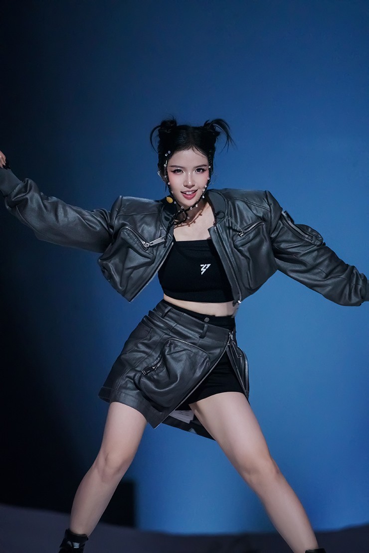 Suni Hạ Linh nhảy break-dance cùng Hàn Tuyết trong "Đạp gió 2024" - 1