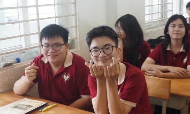 Học sinh Trường THPT Võ Văn Kiệt, quận 8 trong ngày thứ năm hạnh phúc đang được trường thực hiện thí điểm. Ảnh: NGUYỄN QUYÊN