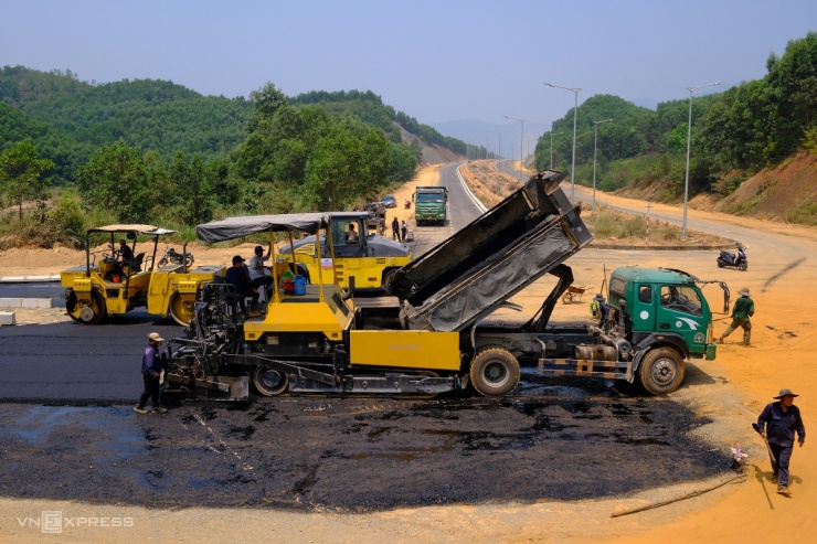 Đường vành đai phía Tây Đà Nẵng thông xe, kết nối khu công nghệ thông tin với biển