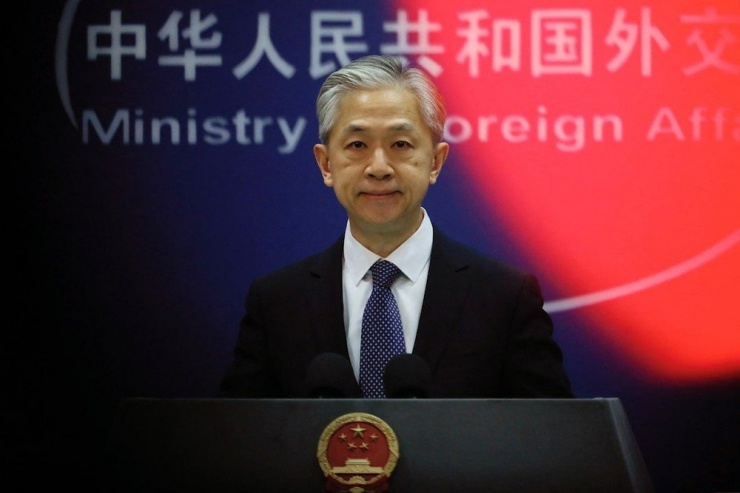 Phát ngôn viên Bộ Ngoại giao Trung Quốc Uông Văn Bân. Ảnh: REUTERS